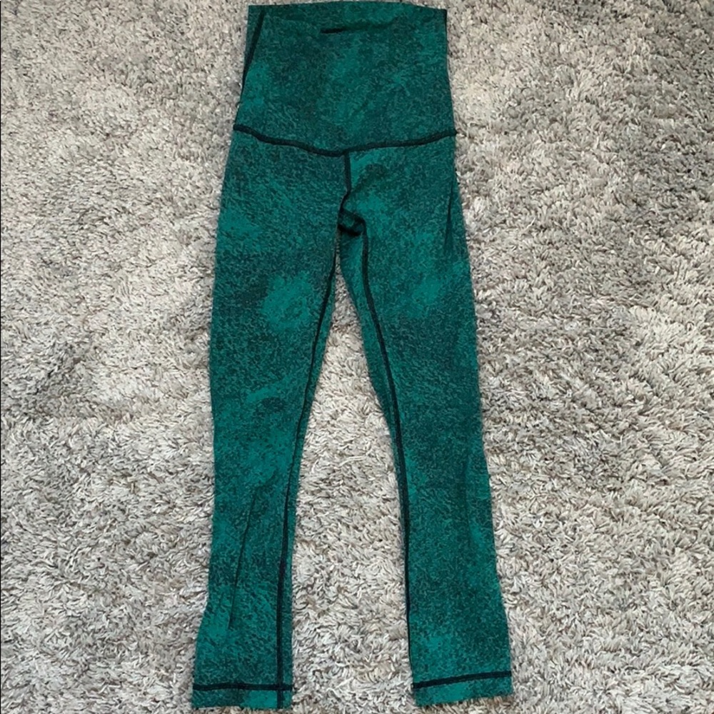 Cropped lululemon pant